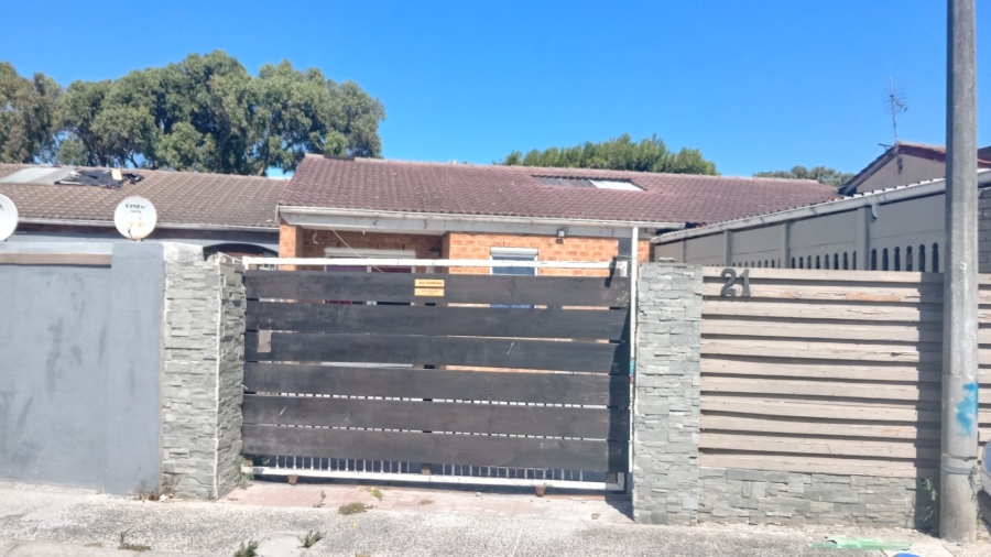 3 Bedroom Property for Sale in Westridge Western Cape